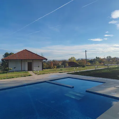 Дом отдыха Vinogradi Zmajevacki Младеновац