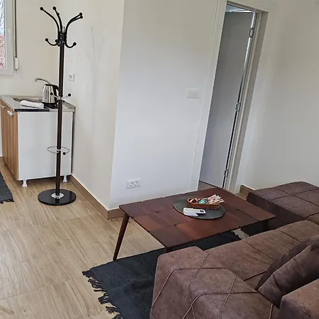 Vinogradi Zmajevacki Младеновац