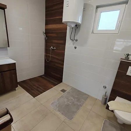 Дом отдыха Vinogradi Zmajevacki Младеновац