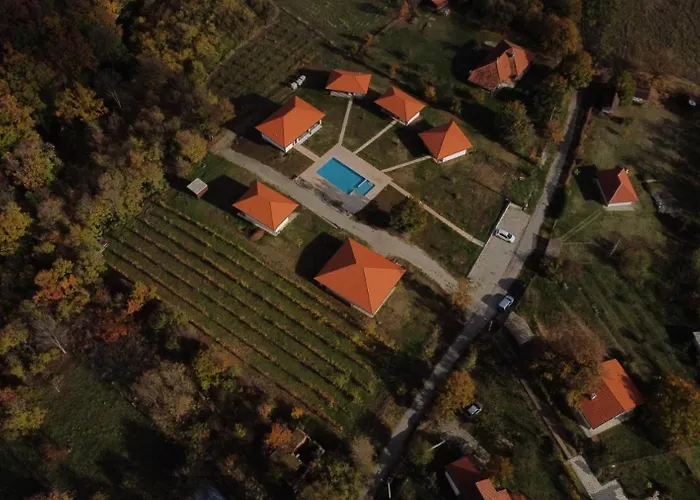 度假居 Vinogradi Zmajevacki 姆拉代诺瓦茨