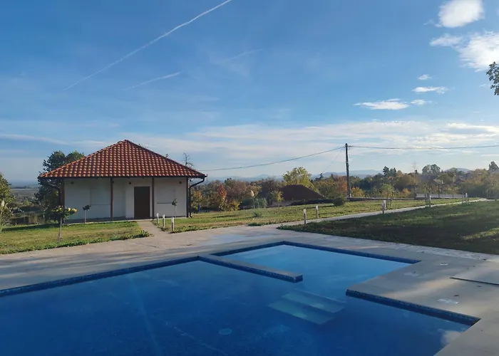 度假居 Vinogradi Zmajevacki 姆拉代诺瓦茨